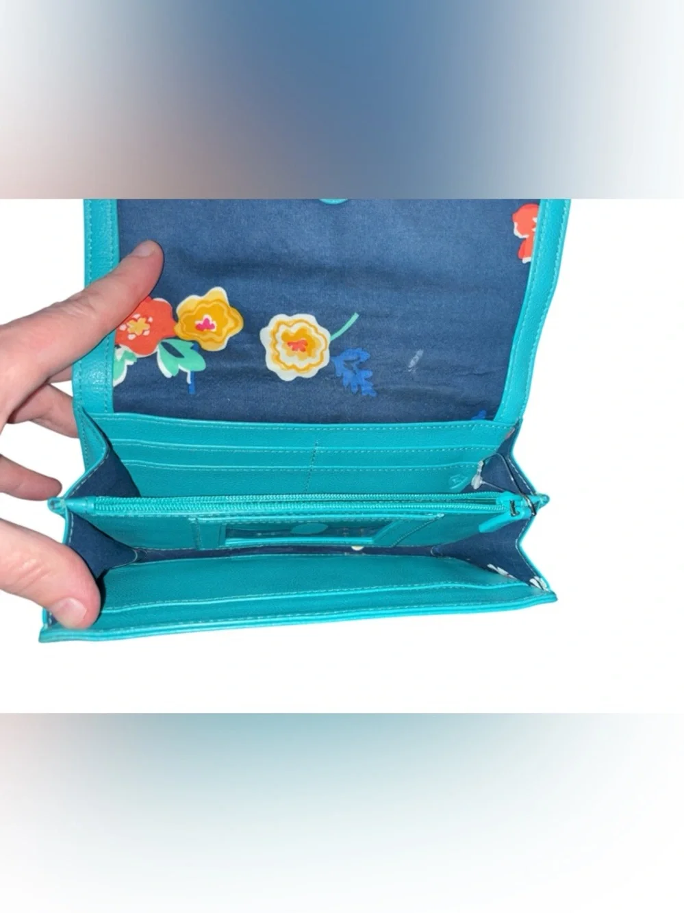 Vera Bradley RFID Audrey Wallet Turquoise Sea Pattern - Picture 3 of 5